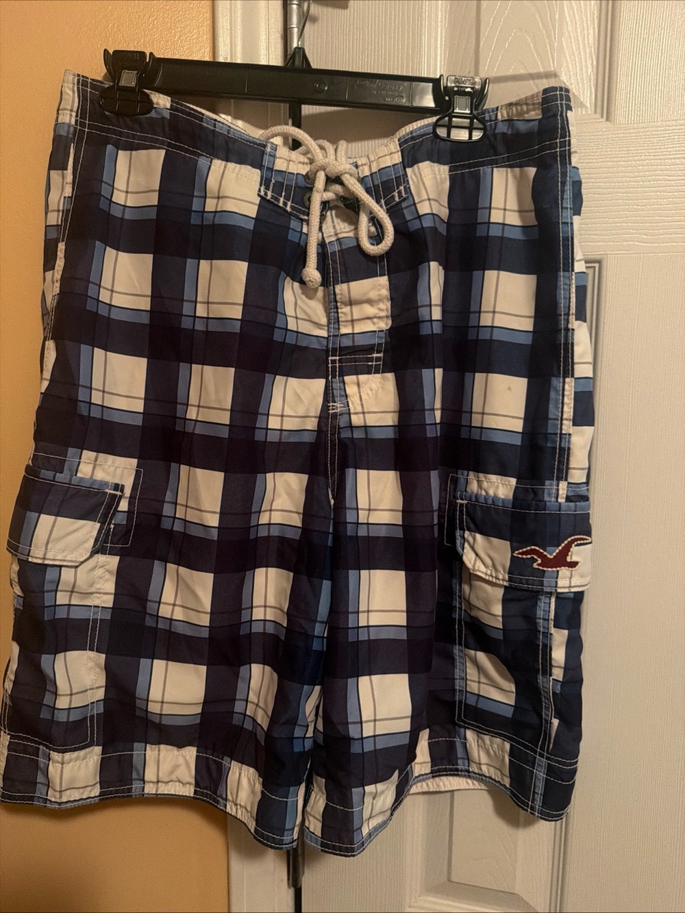 Men’s Hollister Navy and White Plaid Swim Board Shorts medium